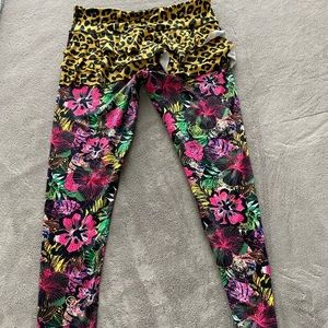 Zumba Leopard Ruffle Leggings Size Medium